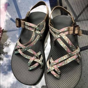 Women’s chacos